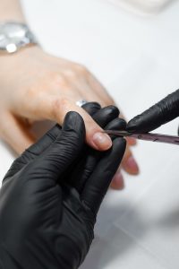 العناية بالأظافر