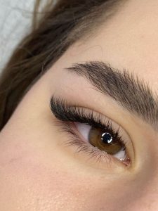 رموش طبيعية