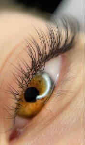 رموش طبيعية