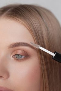 صيحات ترتيب الحواجب